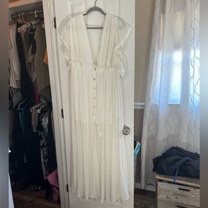 White maxi dress NWT